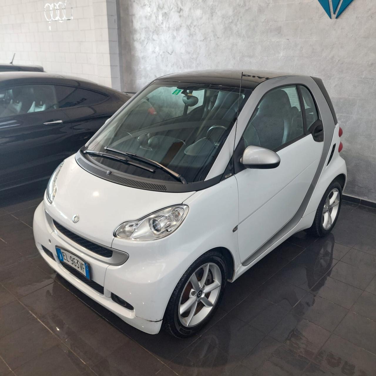 Smart ForTwo 1000 52 kW coupé pure