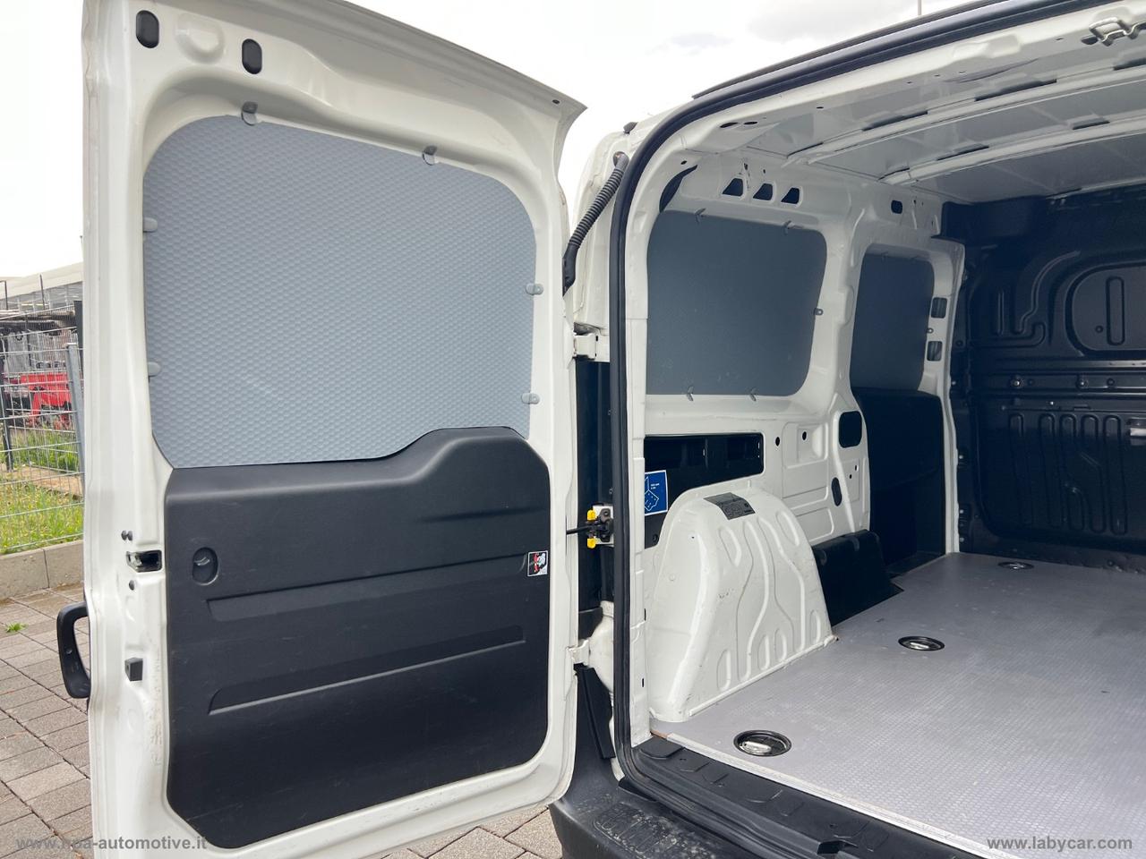 Doblò 1.6 MJT 120CV MAXI 3 POSTI