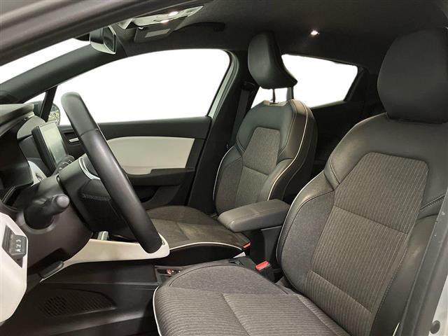 RENAULT Clio 5 Porte 1.6 E-Tech full hybrid 145cv Techno A