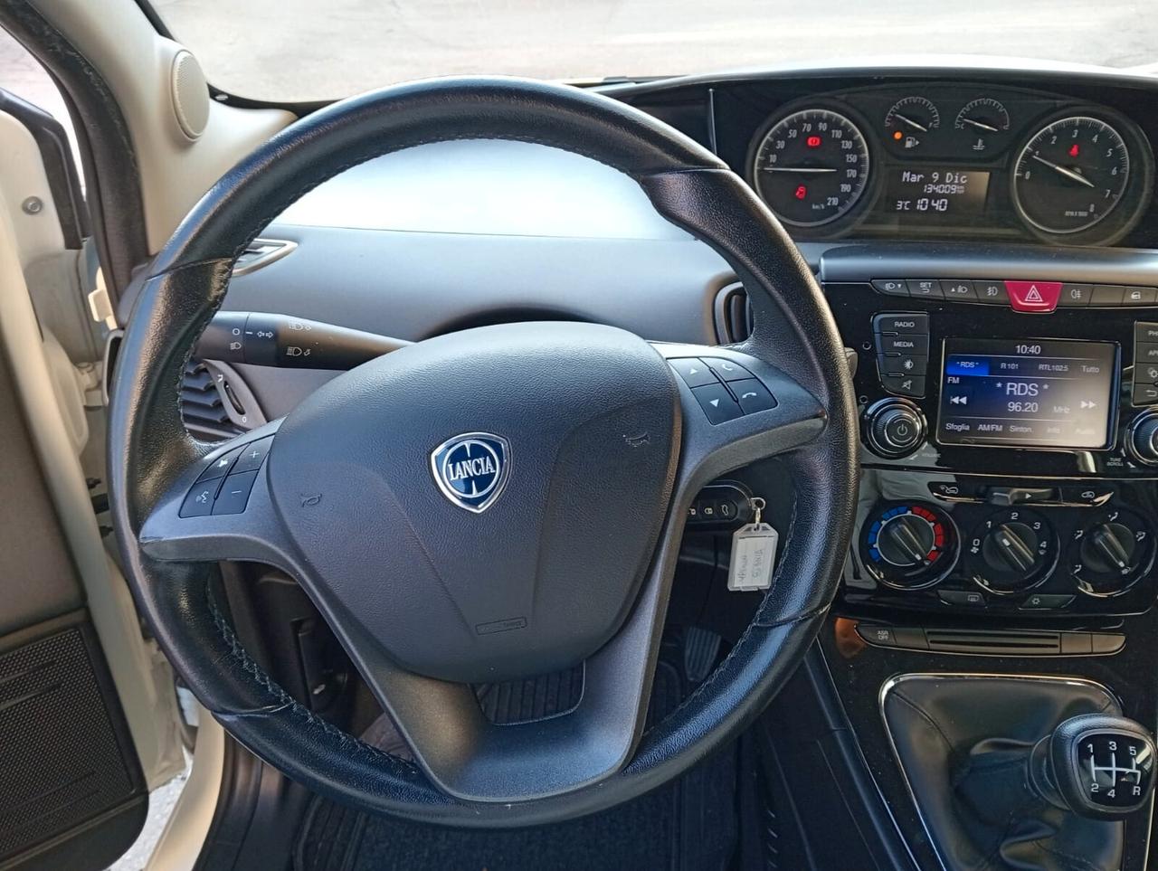 Lancia Ypsilon 1.2 69 CV 5 porte