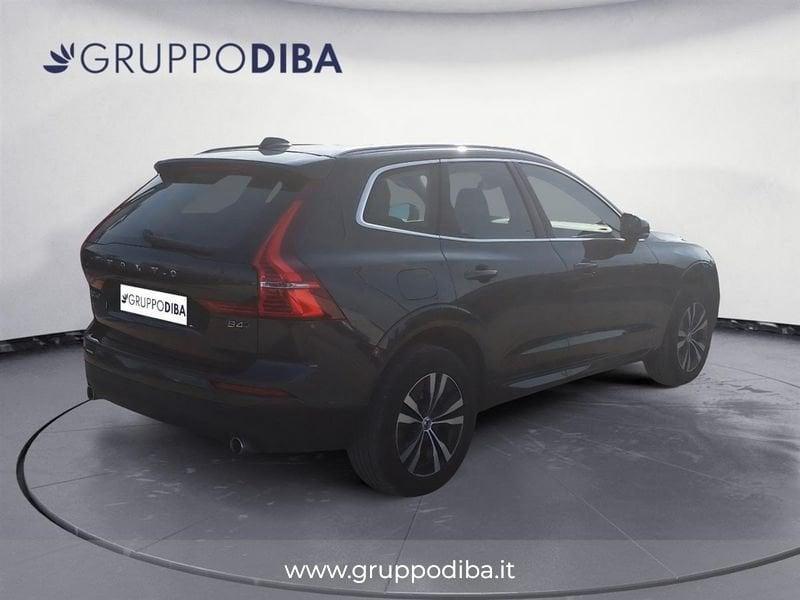Volvo XC60 II 2018 Diesel 2.0 b4 Momentum Pro awd auto