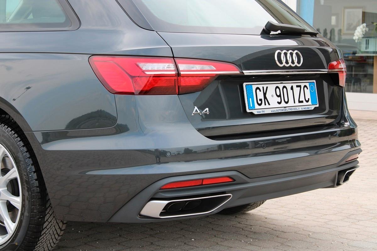 Audi A4 40 2000 TDI mhev 204CV Business Avant S tronic