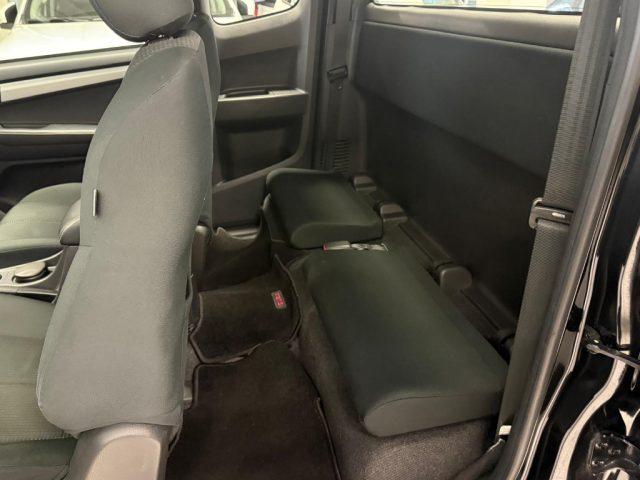 ISUZU D-Max 1.9 Space Cab Solar 4WD A/C