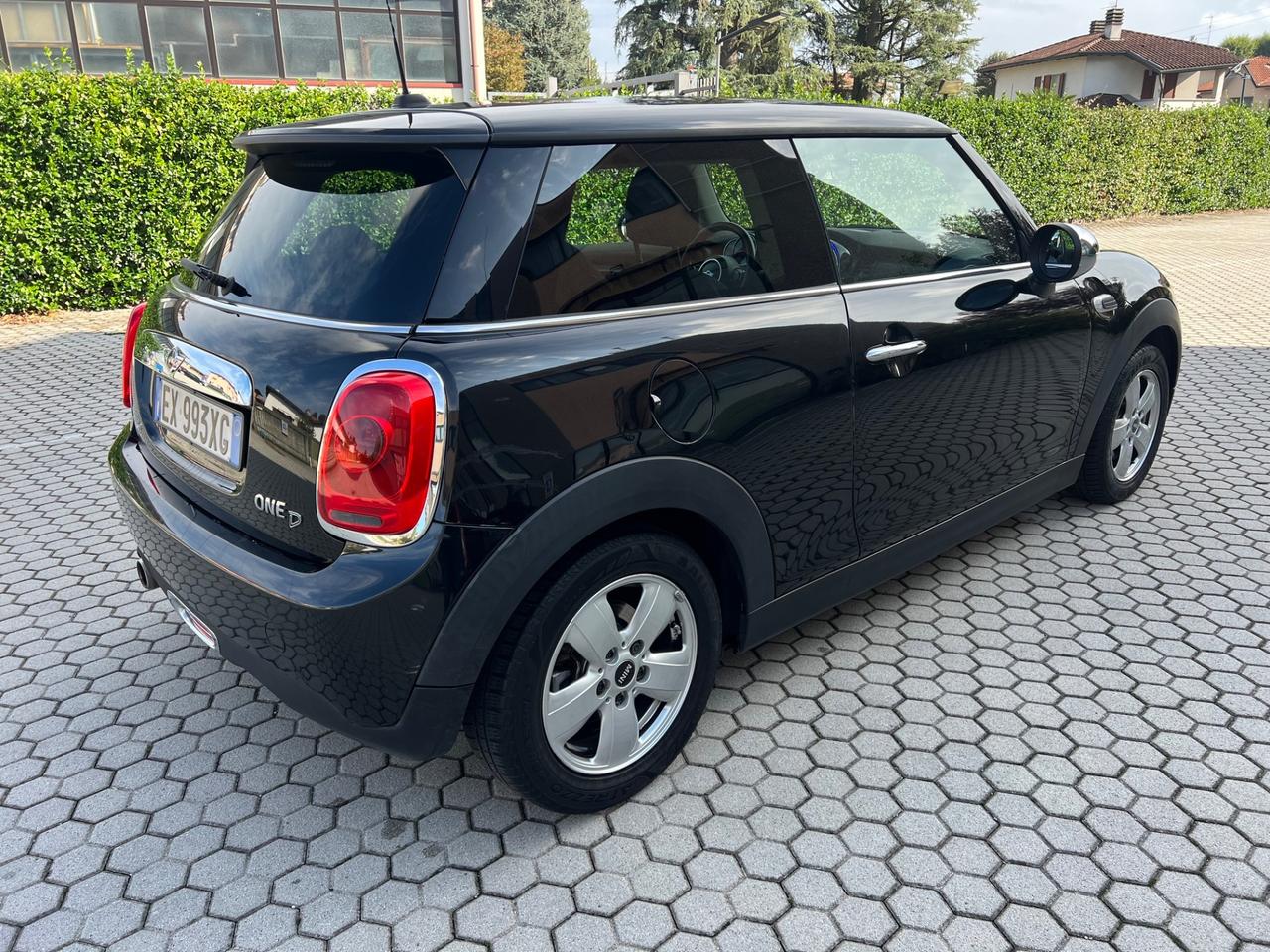 Mini 1.5 One D Business XL