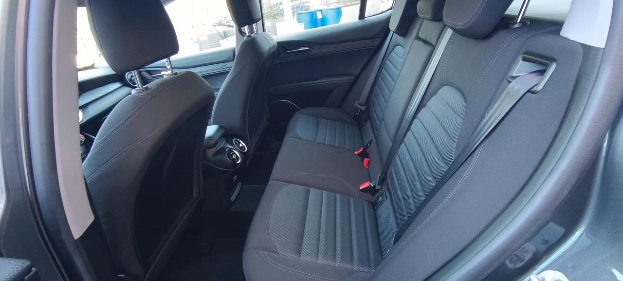 Alfa Romeo Stelvio 2.2 Turbodiesel 190 CV AT8 Q4 Business