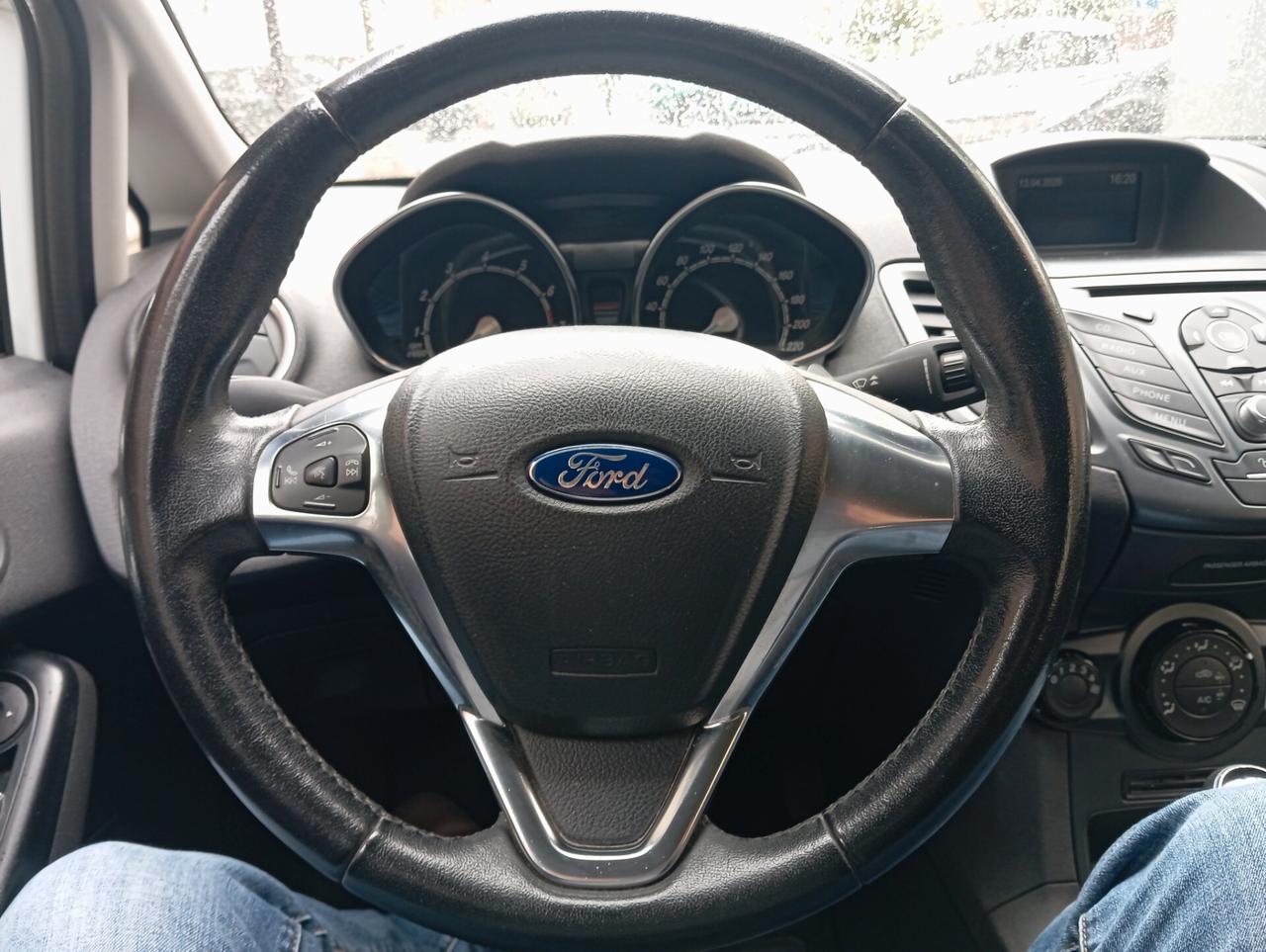 Ford Fiesta 1.4 5 porte Bz.- GPL Black & White Edition