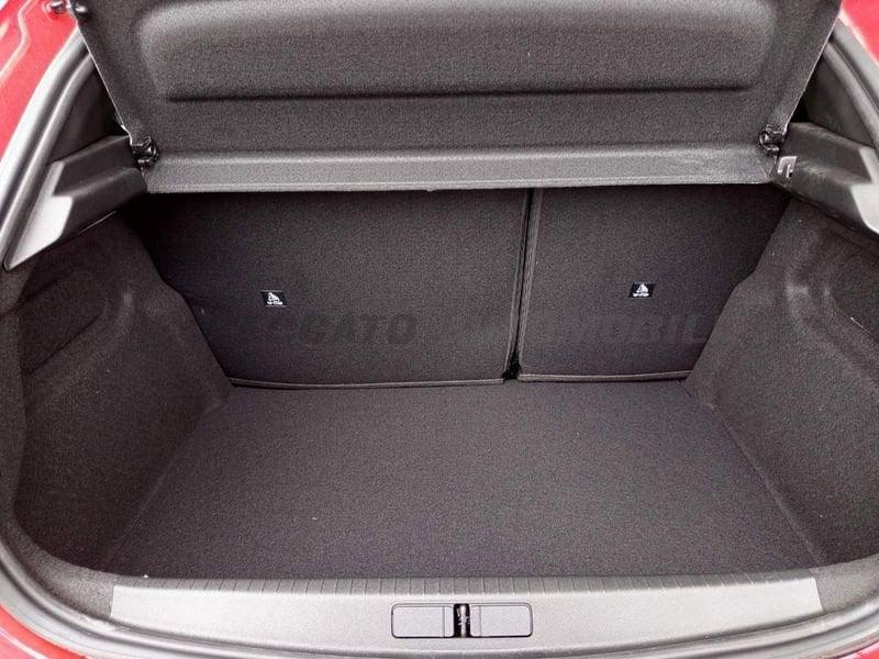 Peugeot 208 208 1.2 hybrid Allure 100cv e-dcs 6