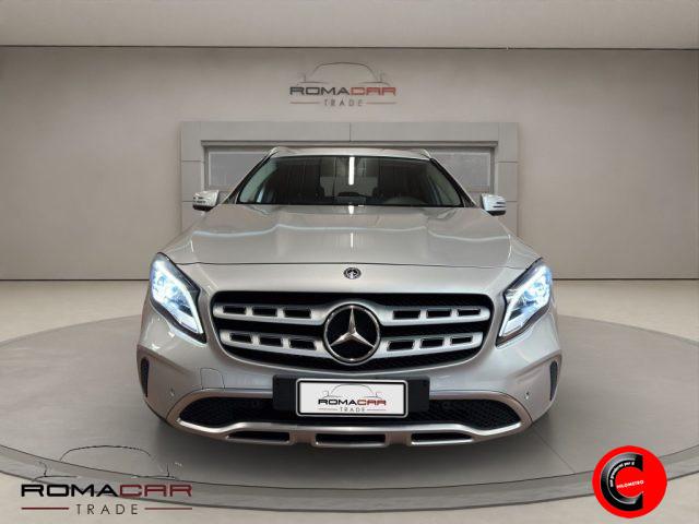 MERCEDES-BENZ GLA 180 AUTOMATICA! PELLE FARI LED NAVI SENSORI TELECAMERA