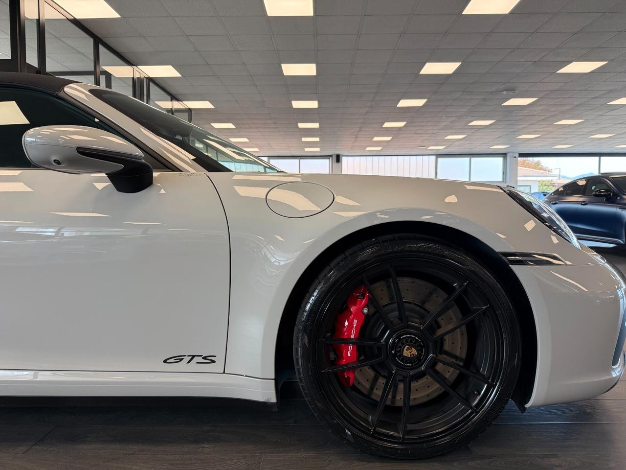 Porsche 911 Carrera 4 GTS Cabriolet