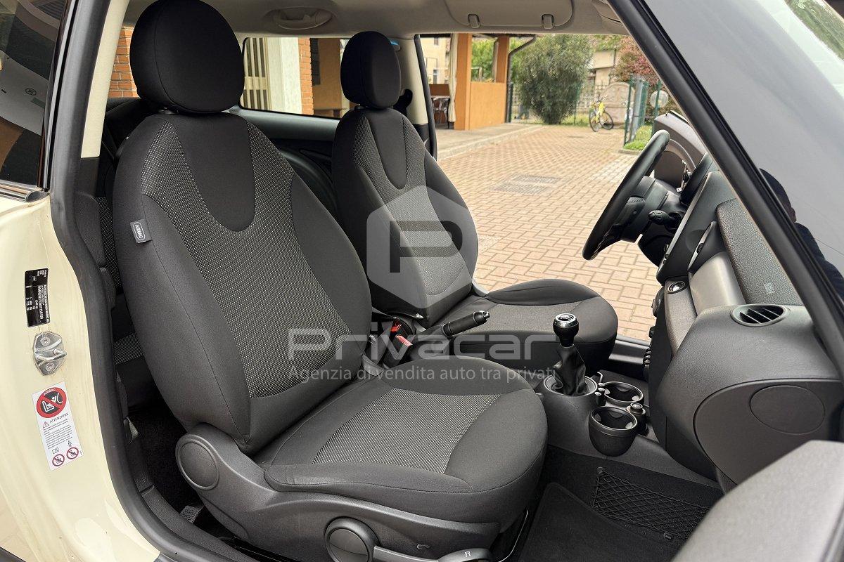 MINI Mini 1.6 16V Cooper D