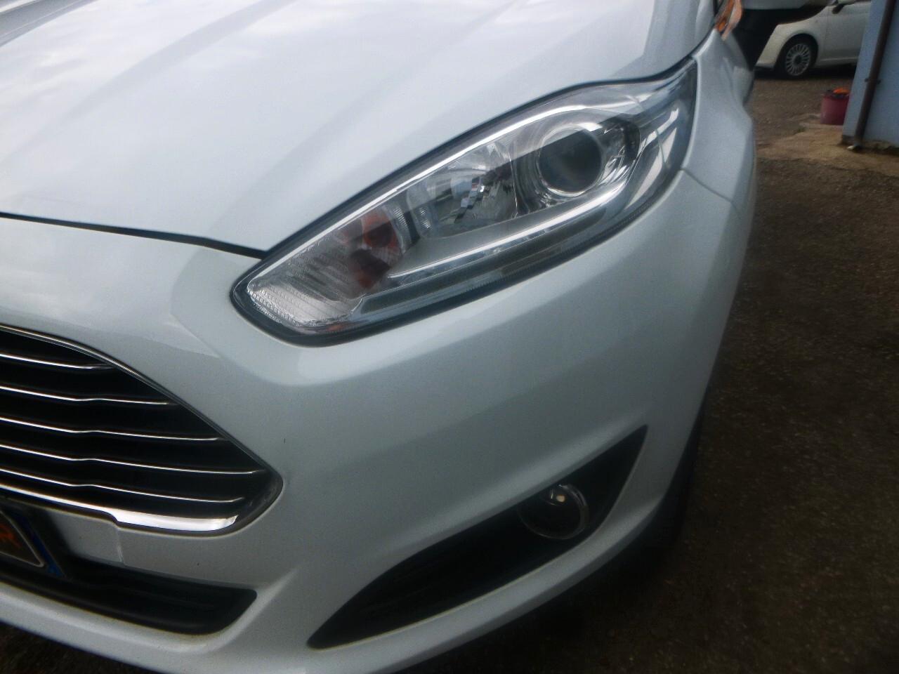 Ford Fiesta 1.5 TDCi 75CV 5 porte Titanium.NEOPATENTATI