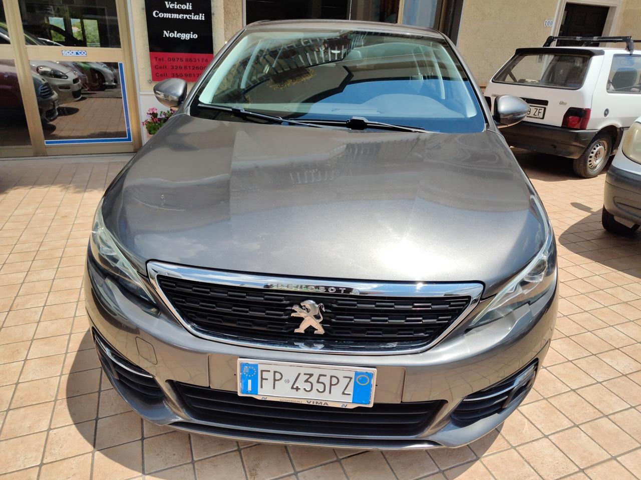 Peugeot 308 BlueHDi 130 S&S Business