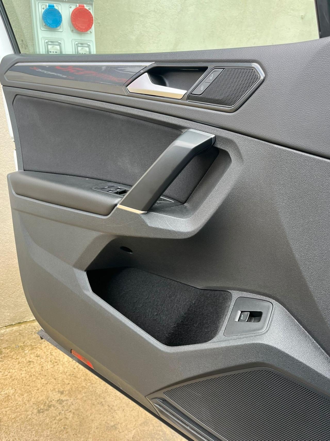 Volkswagen Tiguan 2.0 TDI SCR DSG 4MOTION Advanced BMT