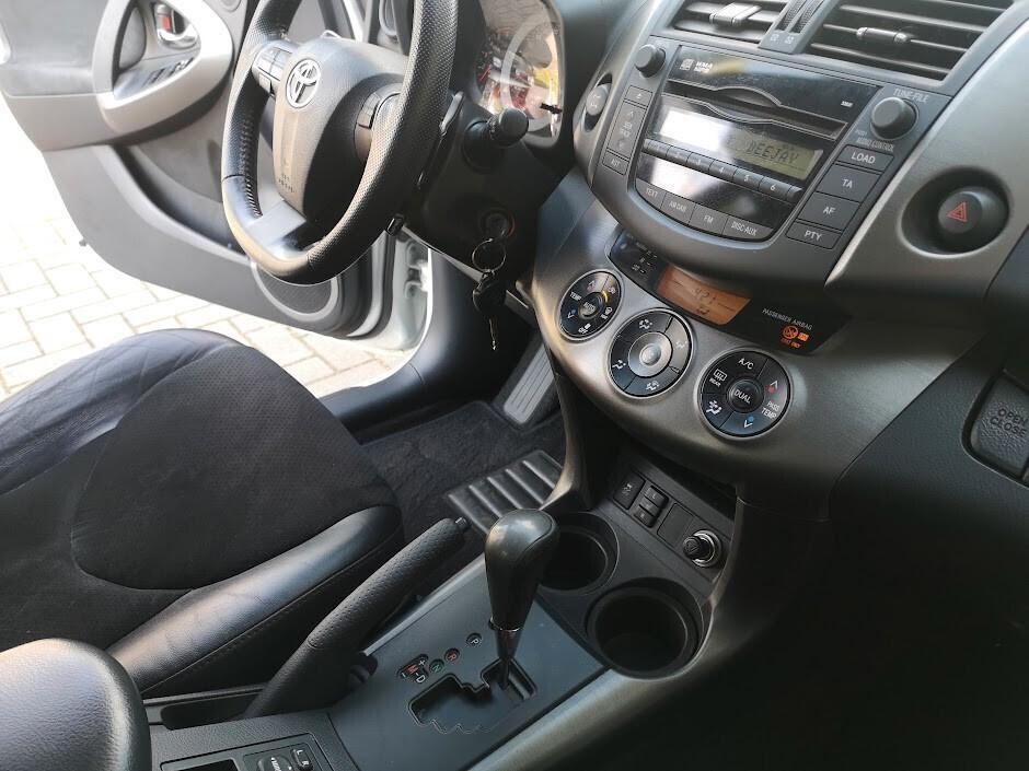 Toyota RAV 4 RAV4 Crossover 2.2 D-4D 150 CV DPF Exclusive