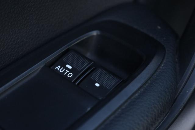 MITSUBISHI L200 FORD Ranger 2.0 TDCi XL 2 posti 4x4