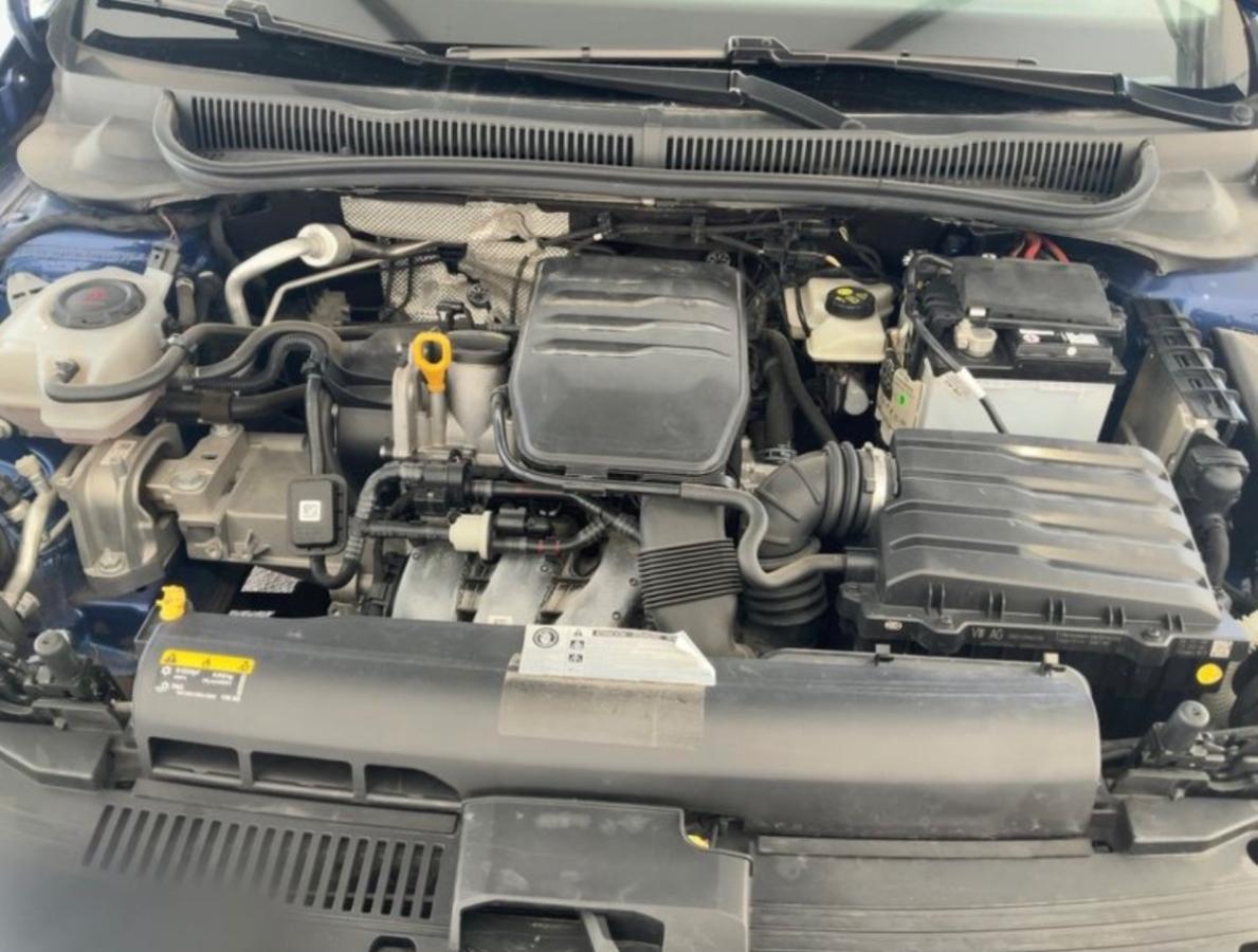 VOLKSWAGEN - Polo