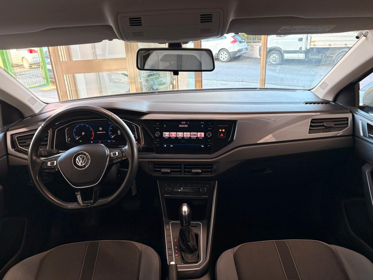 Volkswagen Polo Business 1.0 TSI DSG 5p. Comfortline BlueMotion Tech R-Line