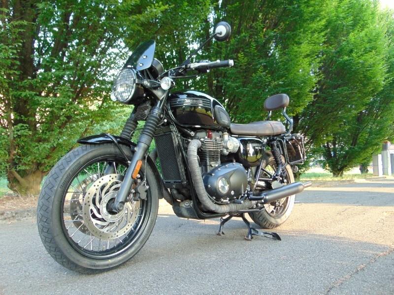 Triumph Bonneville T120 Black