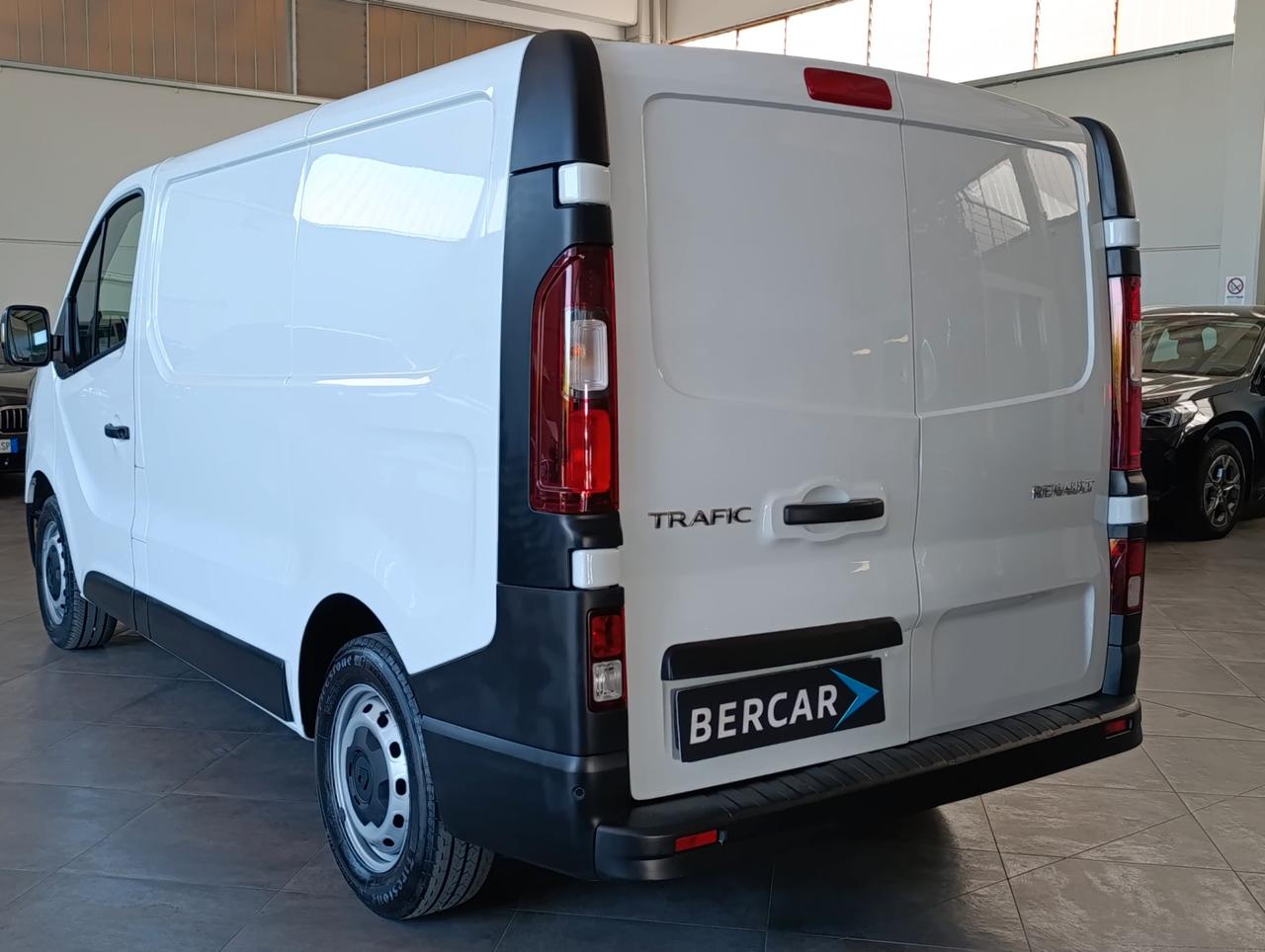 RENAULT Trafic T27 2.0 dci 110cv L1H1 Advance my23