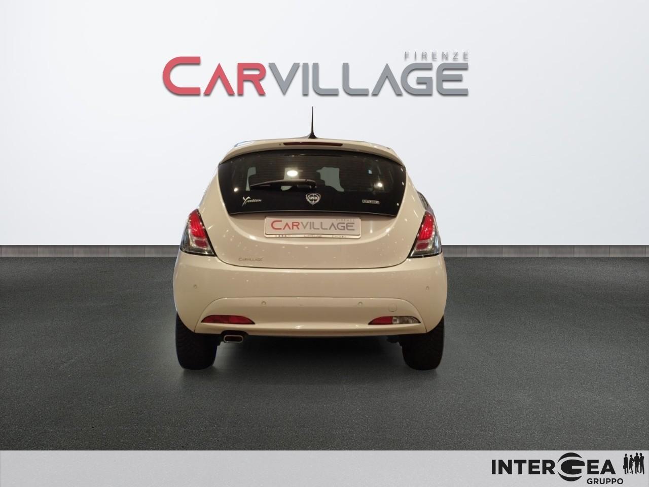 LANCIA Ypsilon 1.0 firefly hybrid Gold s&s 70cv