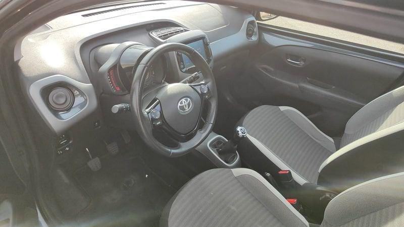 Toyota Aygo Aygo Connect 1.0 VVT-i 72 CV 5 porte x-wave