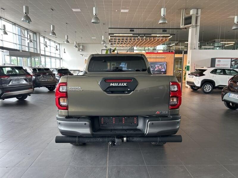 Toyota Hilux 2.8 D A/T 4WD 4 porte AT 33 Double Cab Invincible IVA ESPOSTA COMPRESA