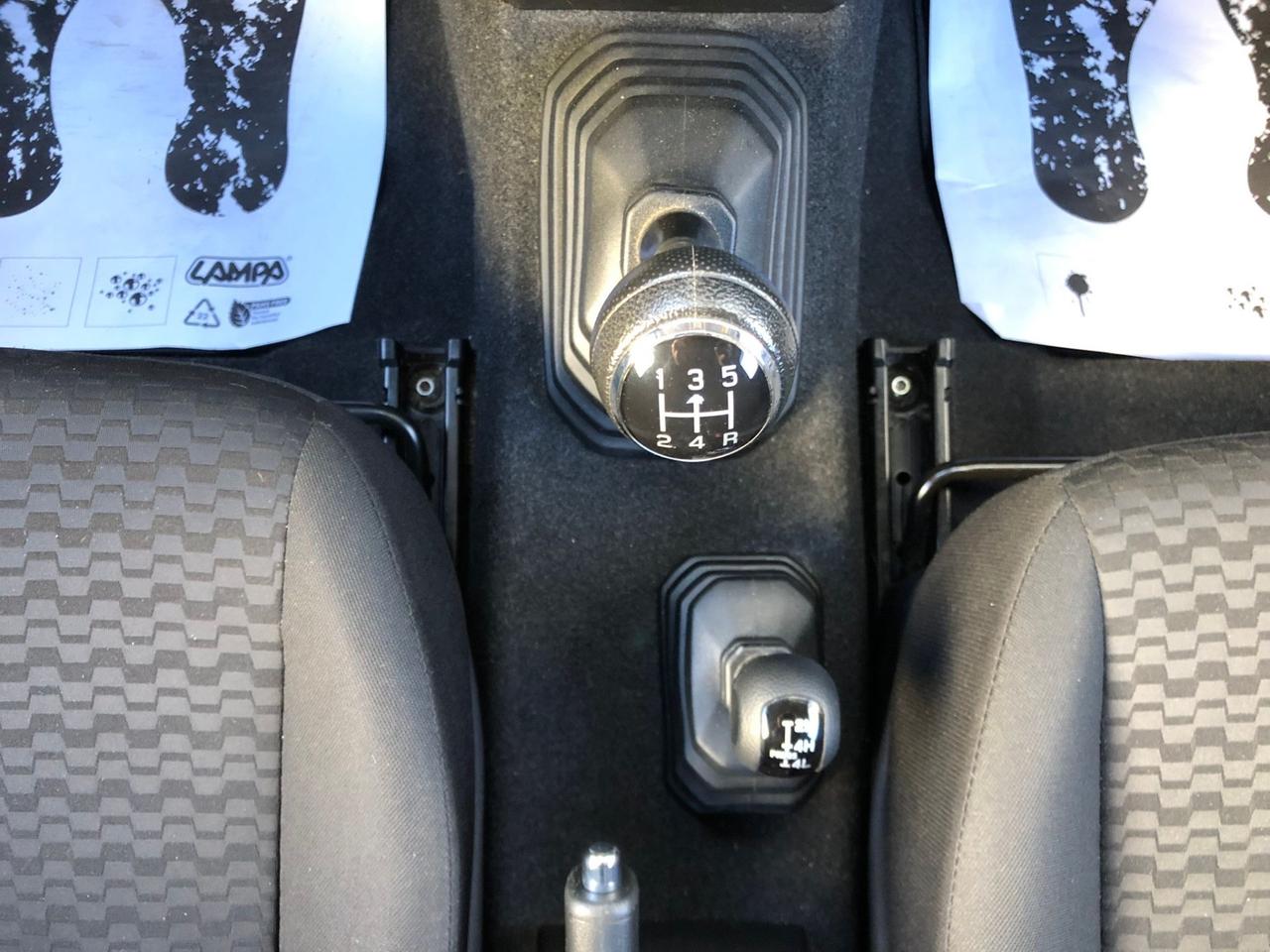 Suzuki Jimny 1.5 5MT Top