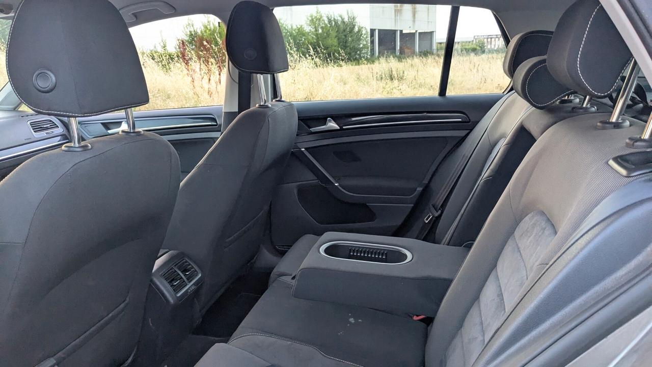 Volkswagen Golf 1.6 TDI 5p. Highline BlueMotion Technology