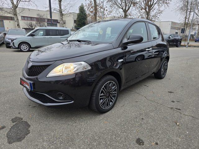 LANCIA Ypsilon 1.2 69 CV 5 porte NEOPATENTATI PERMUTE