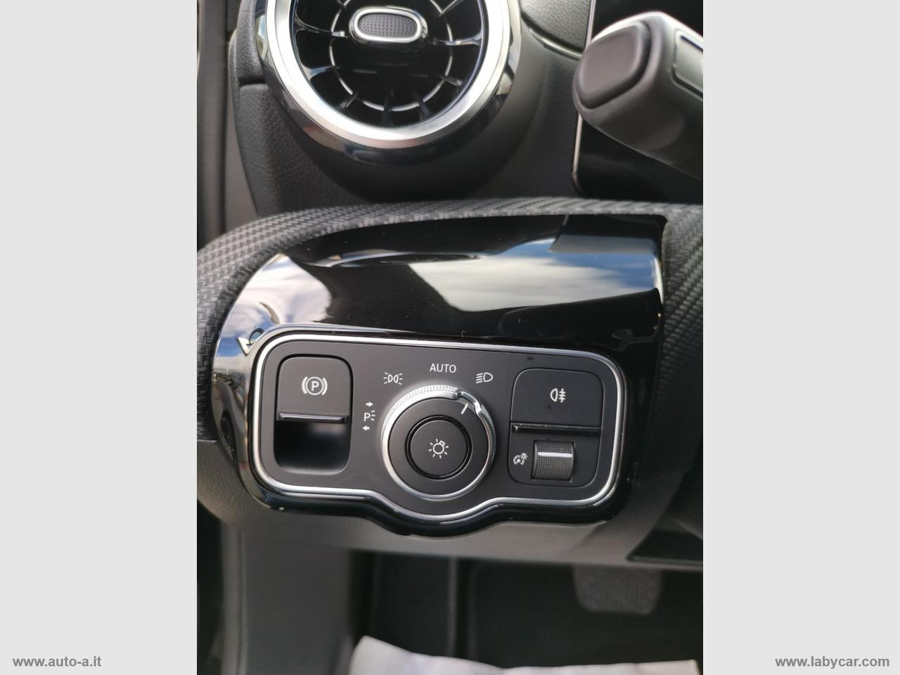 MERCEDES-BENZ A 180 d Automatic Business