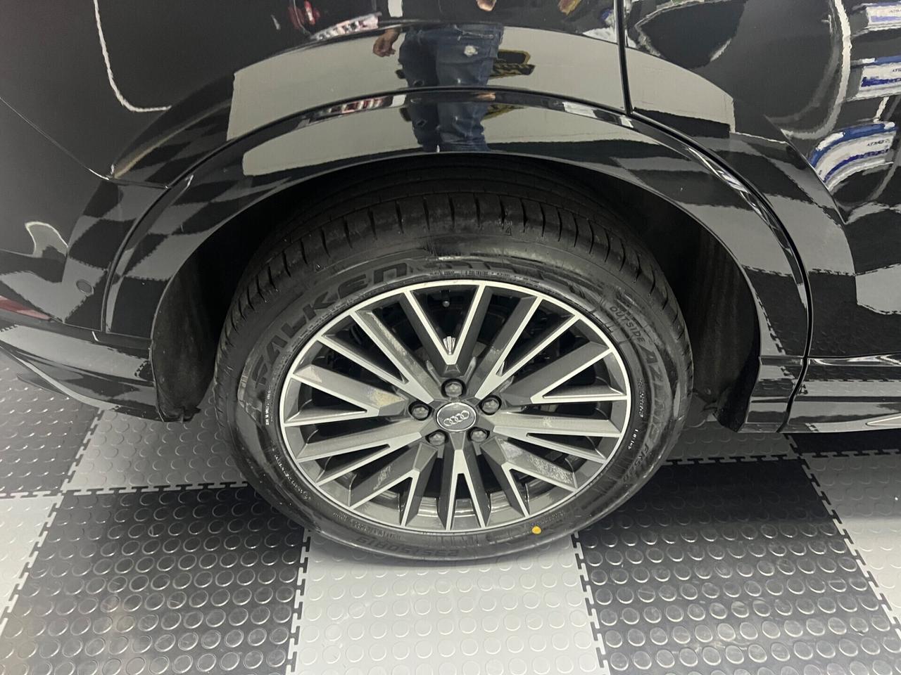 Audi Q3 35 TDI S tronic line edition