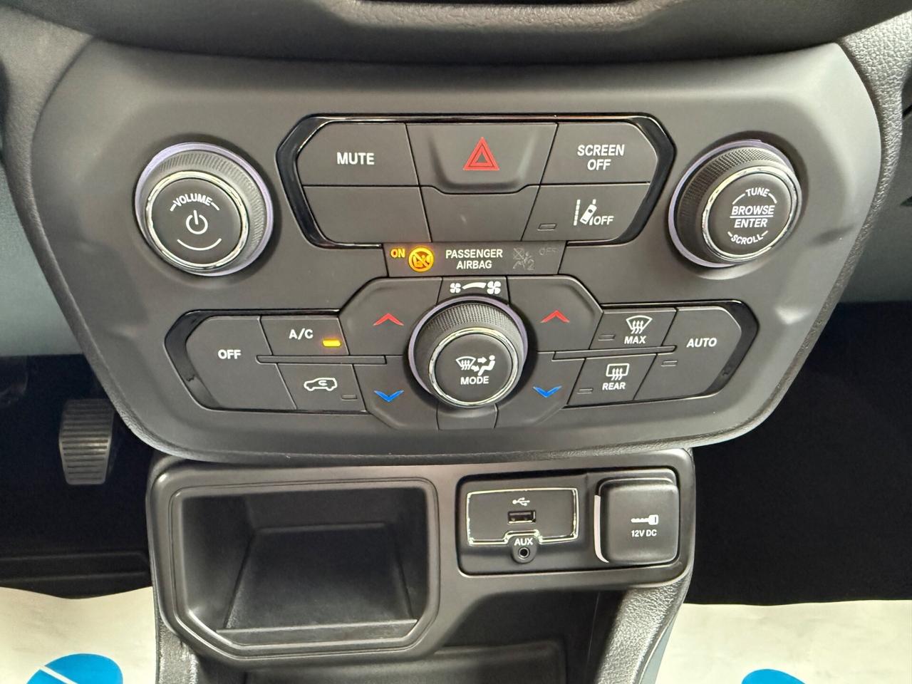 Jeep Renegade 1.0 Benzina 120 CV - Neopatentati