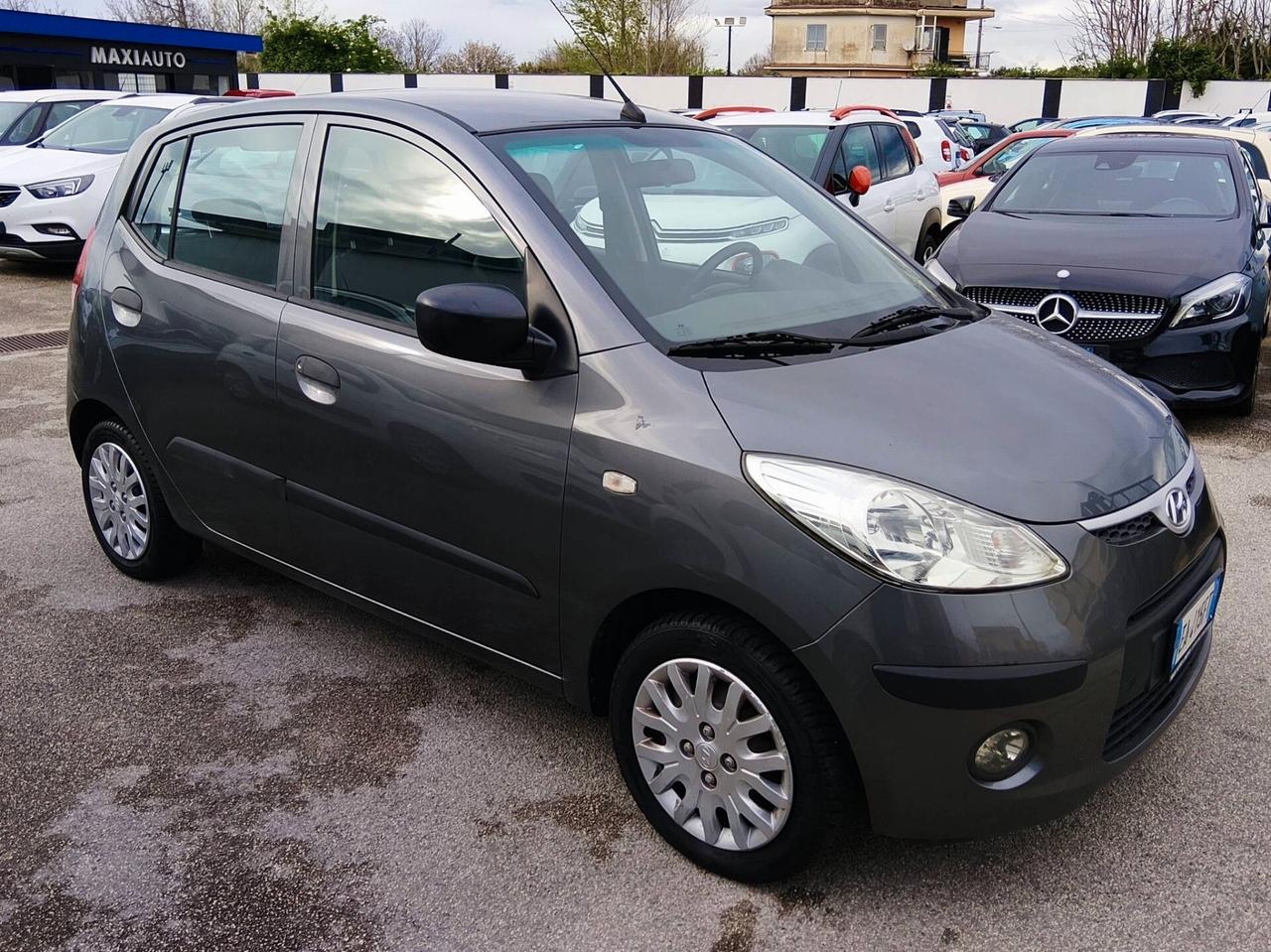 Hyundai i10 1.1 GPL CASA MADRE