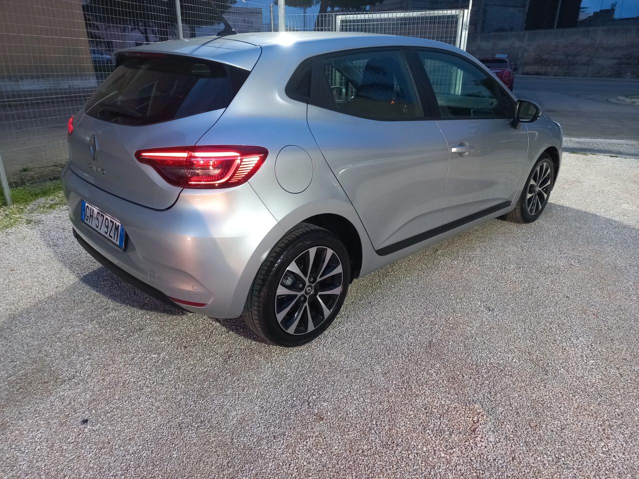 Renault Clio TCe 90 CV 5 porte Techno