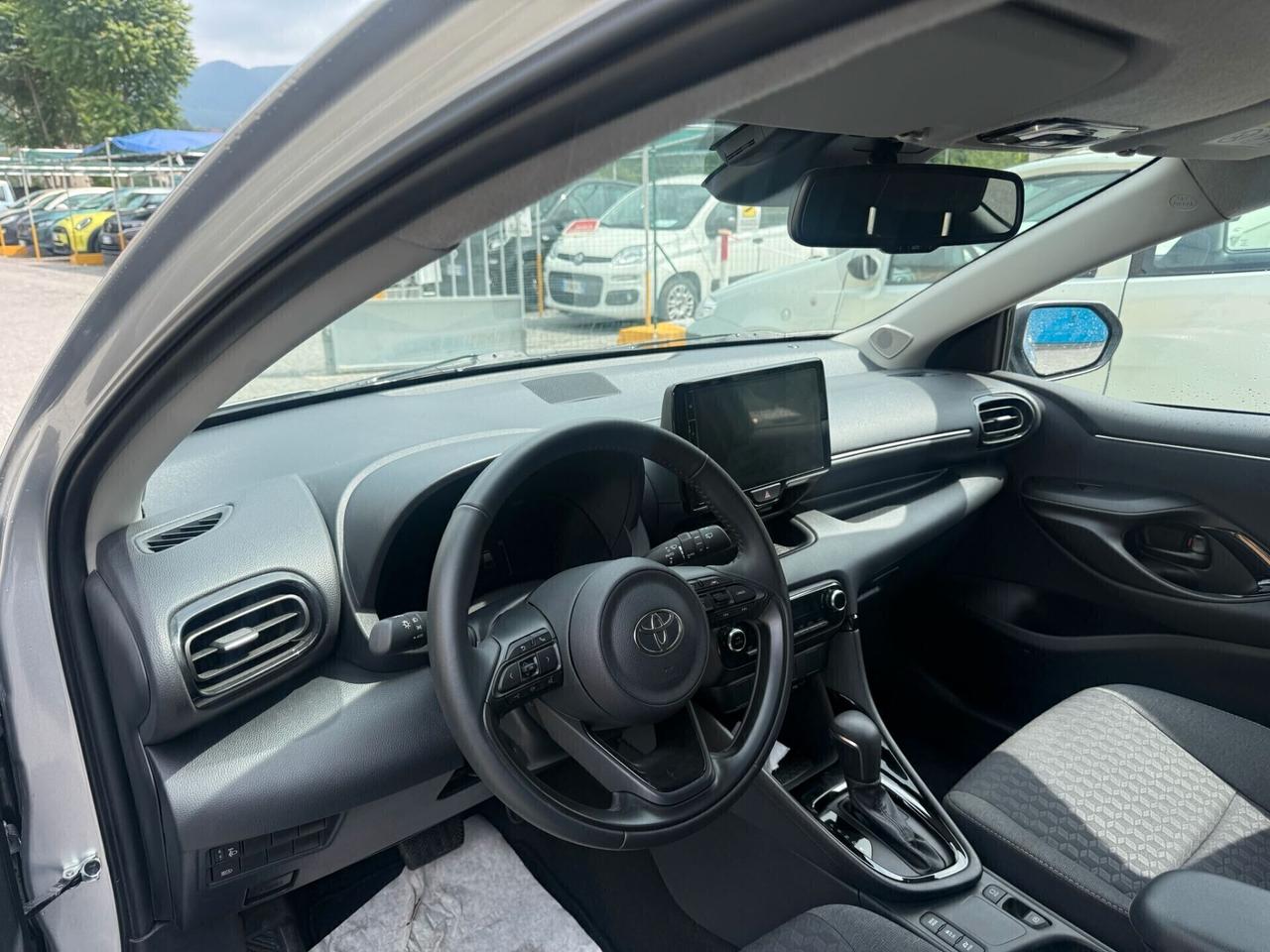 Toyota Yaris 1.5 Hybrid 5 porte Trend