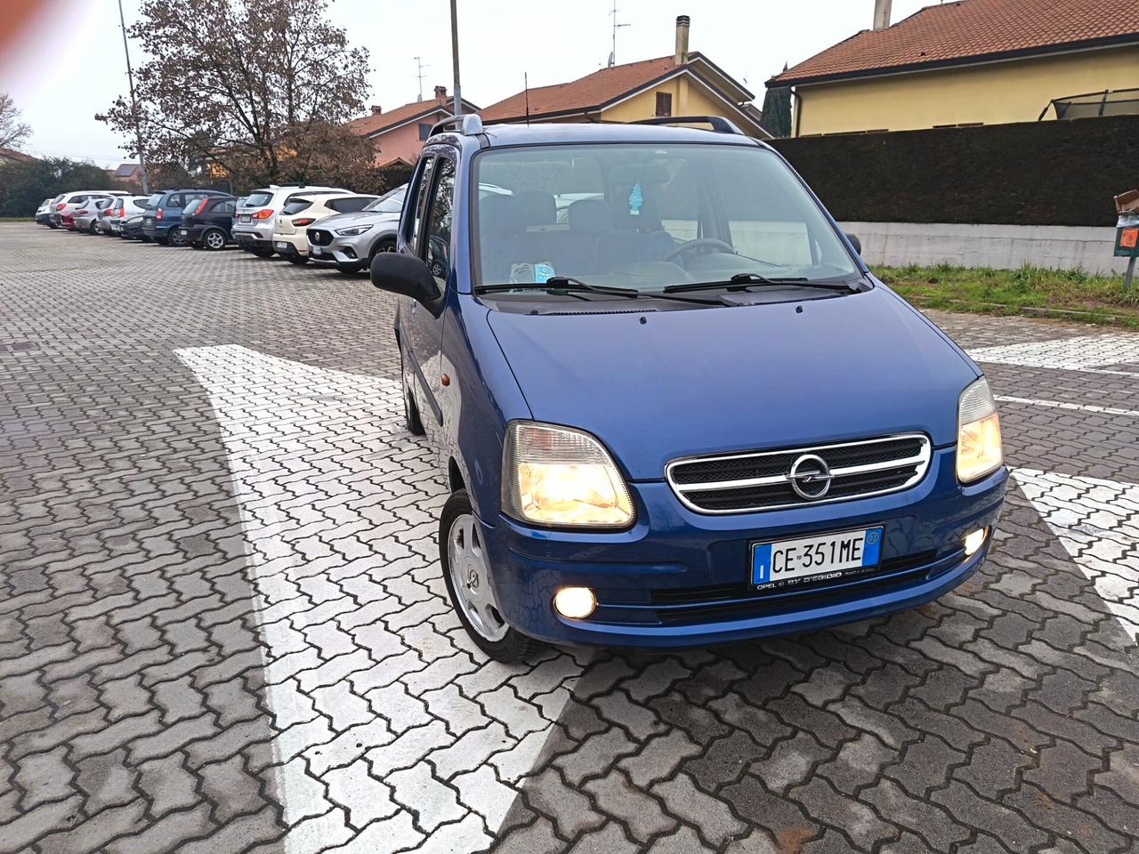 Opel Agila 1.2 16V Comfort