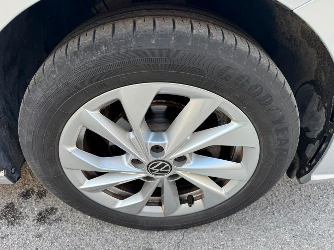 Volkswagen Polo 1.0 TSI DSG Style*EURO6*NEOPATENTATI