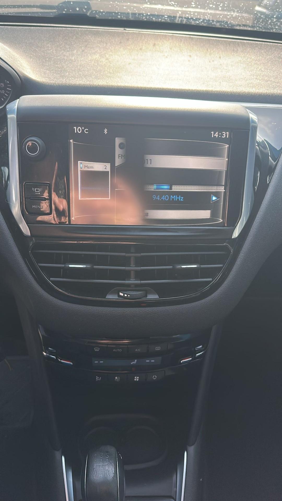 Peugeot 208 1.2 VTi 82 CV 5 porte Allure