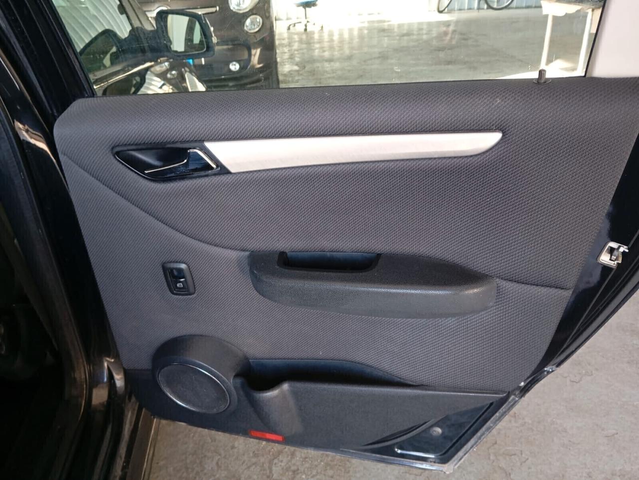 Mercedes-benz B "HM CERTIFICATI"