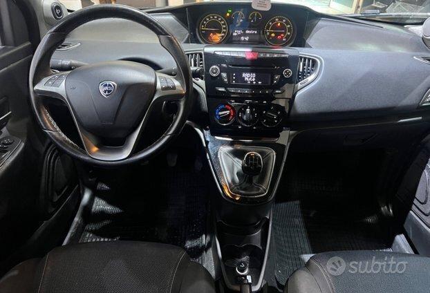 Lancia Ypsilon MOMO DESIGN