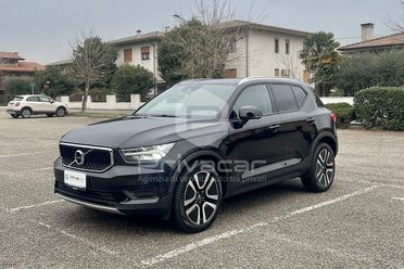 VOLVO XC40 D3 Geartronic Momentum Pro