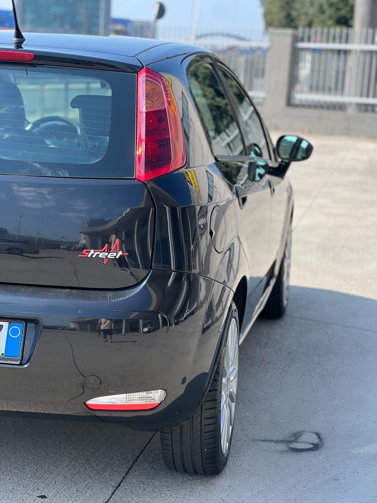 Fiat grande Punto /evo1.2 8V 5 porte Lounge super accessoriata