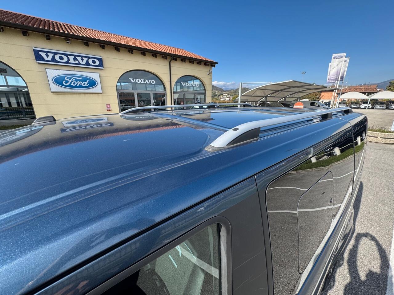 Ford Tourneo Custom Active 2.0 Diesel-Hybrid 185CV 8 posti