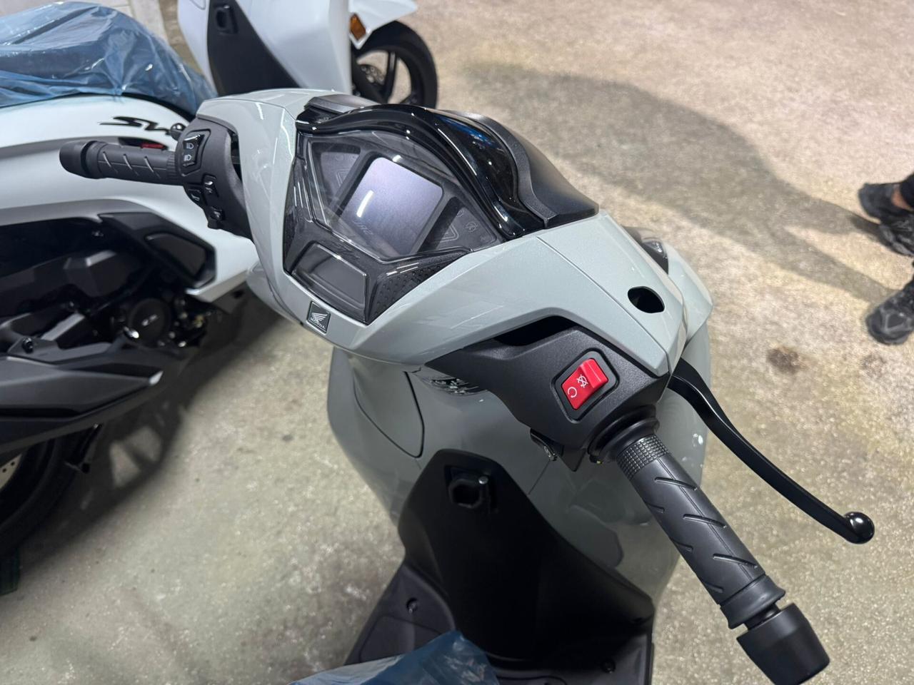 HONDA SH 350 SPORT MY 2026 *FINANZIAMENTO SENZA BUSTA PAGA*