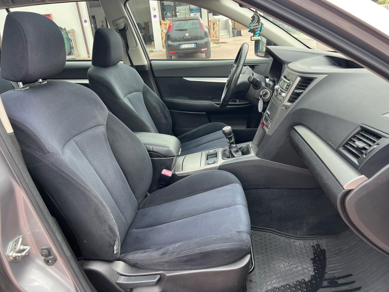 Subaru OUTBACK 2.0D Trend