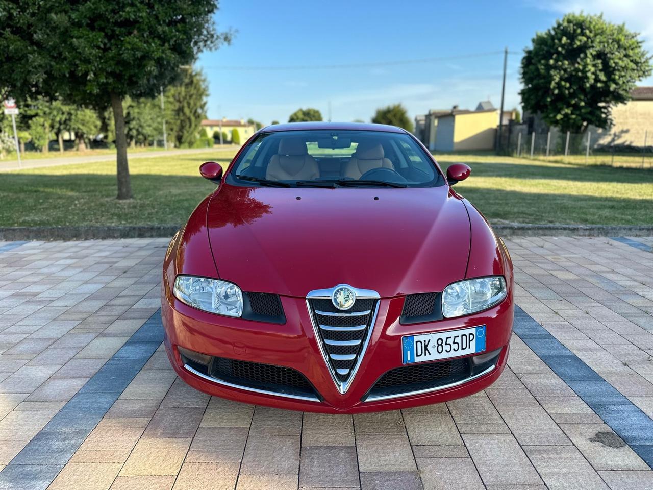 Alfa Romeo GT 1.8 16V TS Progression ( Disegno BERTONE )