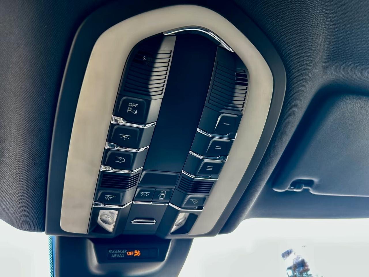 Porsche Macan 2.0 LED, sistema di navigazione, telecamera