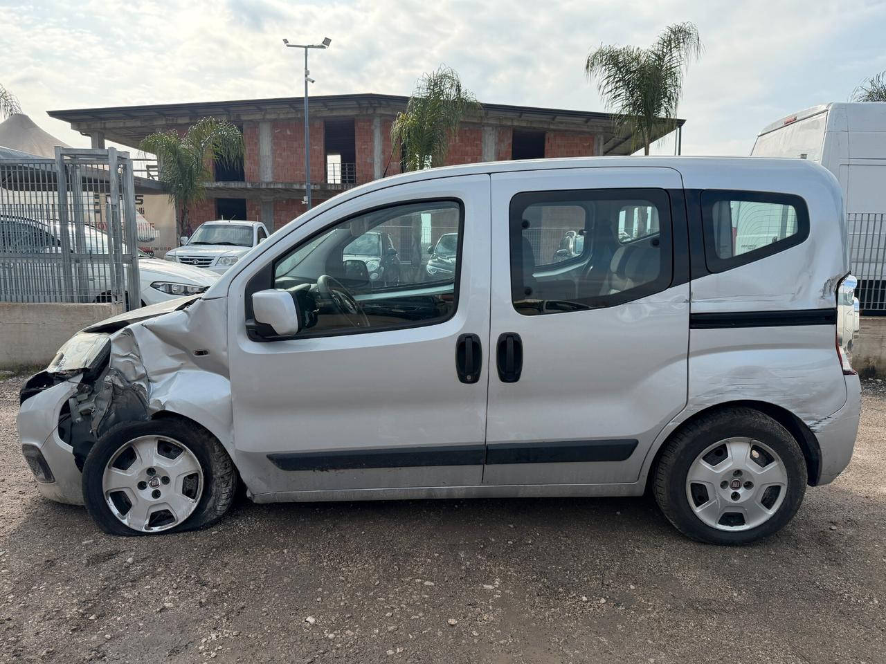 FIAT QUBO 2017 1.4 NATURAL/POWER 70 CV *SINISTRATO