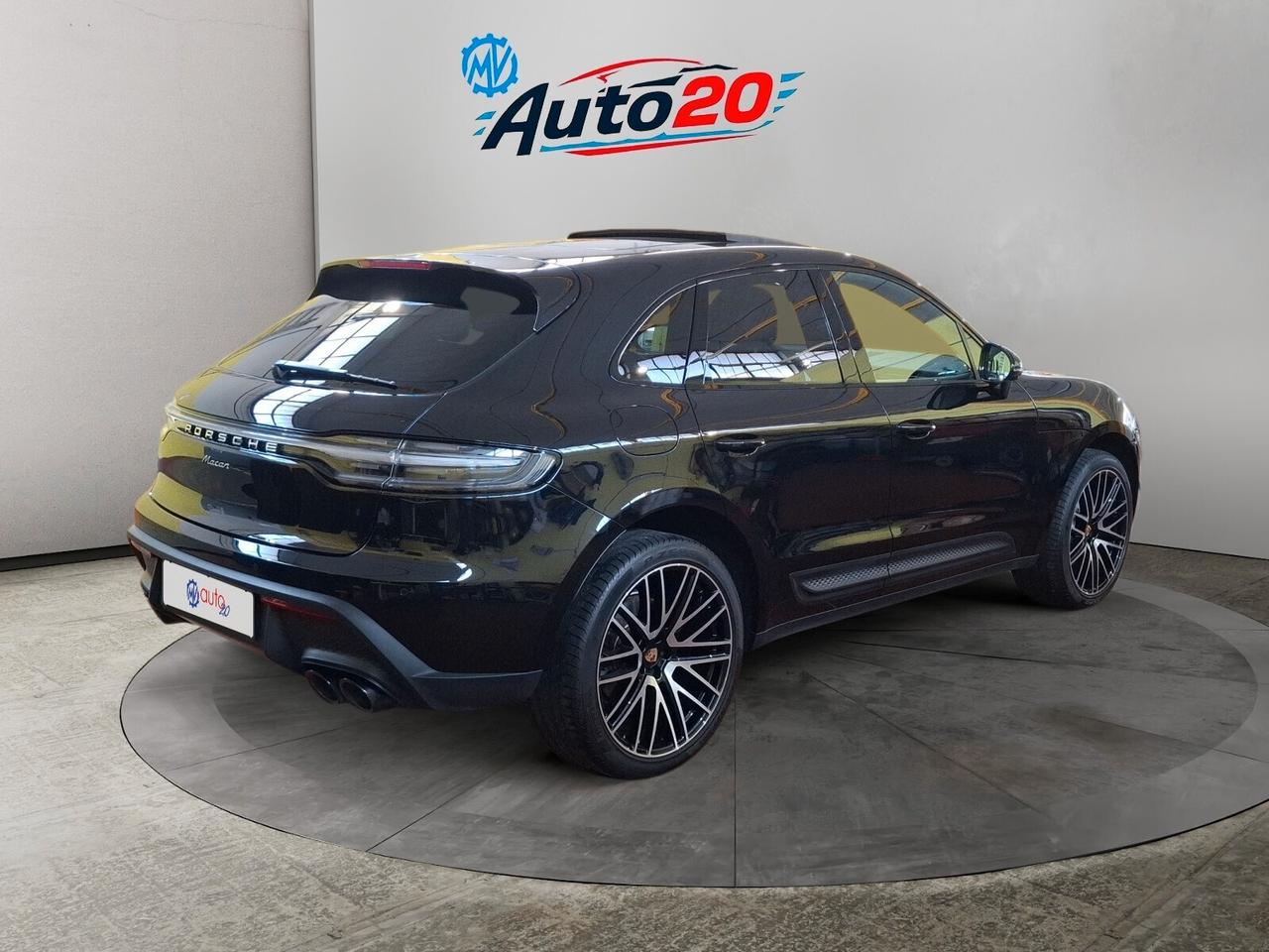 Porsche Macan 2.0 T PDK FULL OPTIONALS NOLEGGIO lungo termine