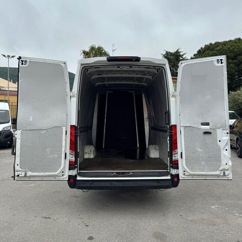 IVECO DAILY 35S15 PASSO 4100 FURGONE 6 POSTI